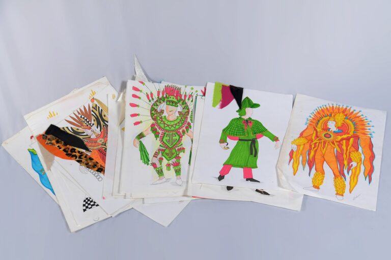 Coleção 41 desenhos de fantasias